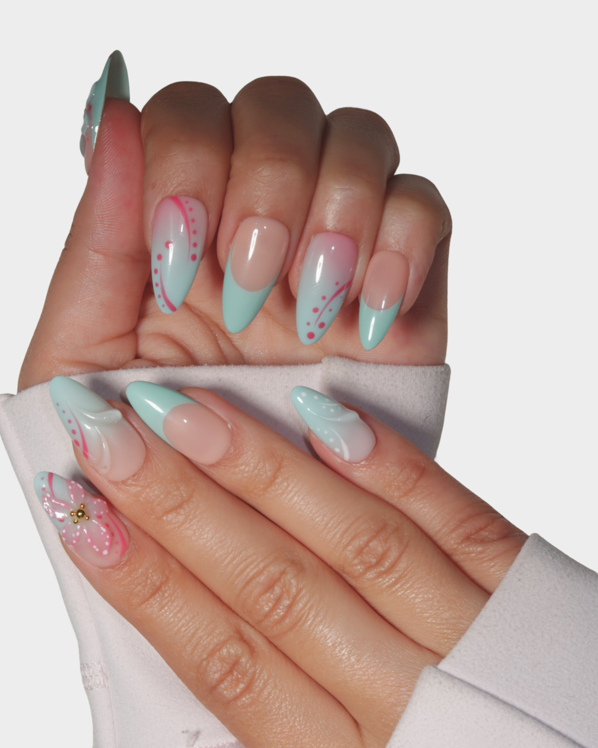 Aqua Tropic: Viral Mint French 2000s