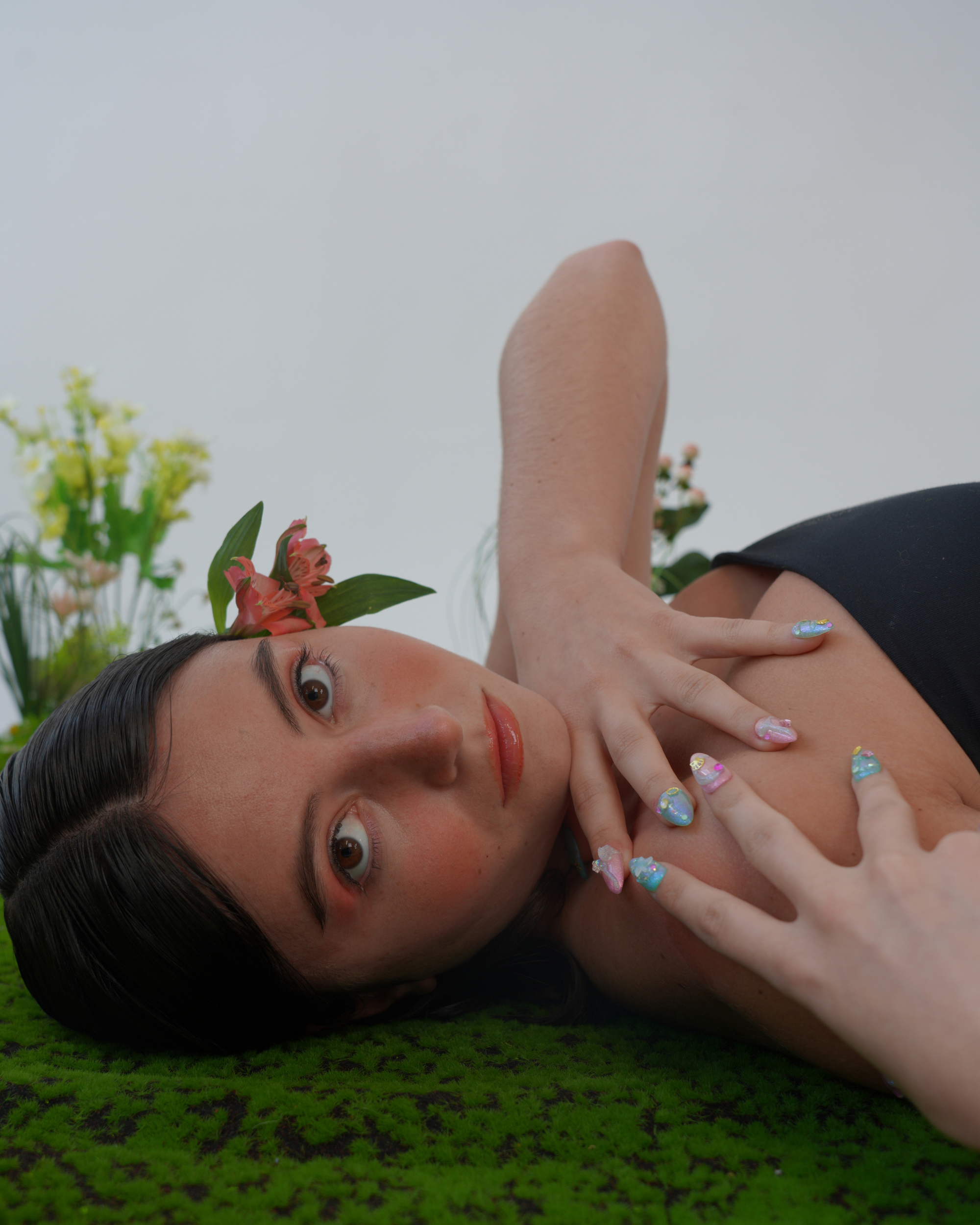 Forest Story: Pastel Green and Pink Nails