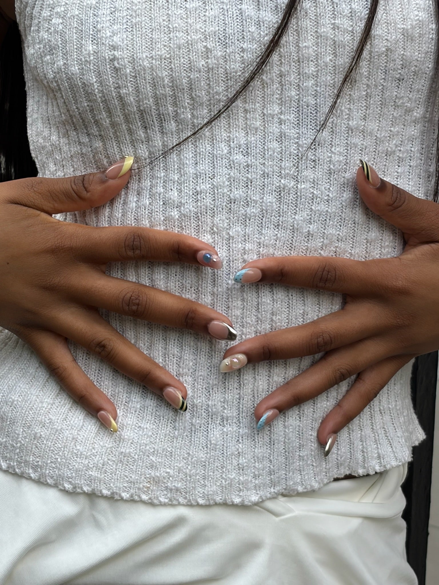 Queen B: Stripes Modern Fashion